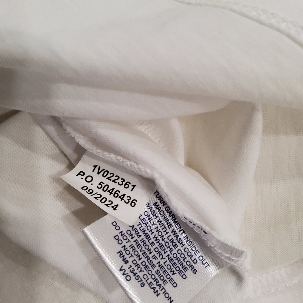 Vineyard Vines White Long Sleeve Flag Whale Pocket Tee Size S - Picture 12 of 13